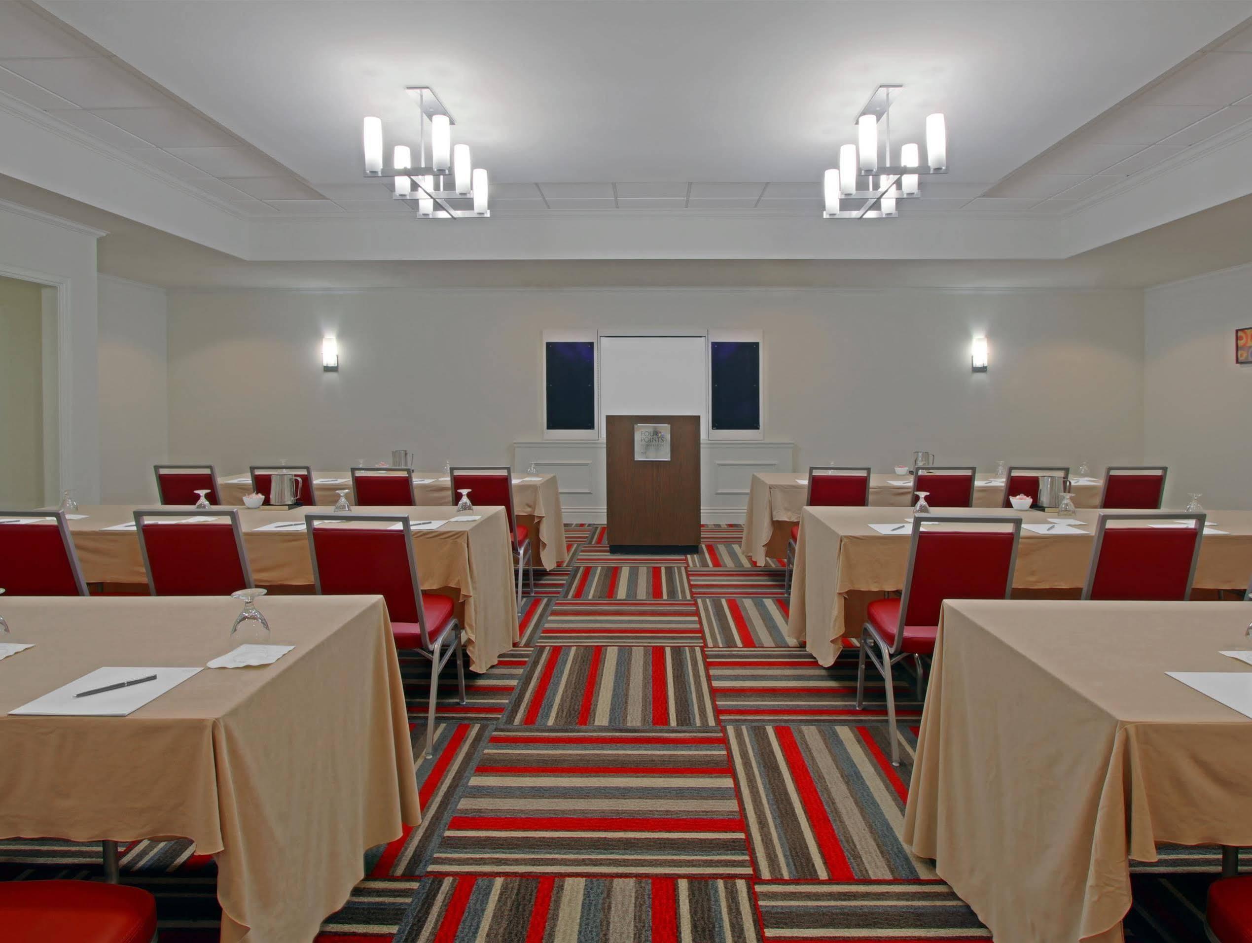 Four Points By Sheraton York Εξωτερικό φωτογραφία